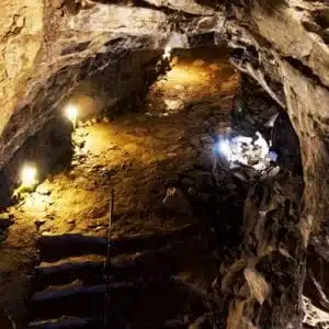 Peak Cavern