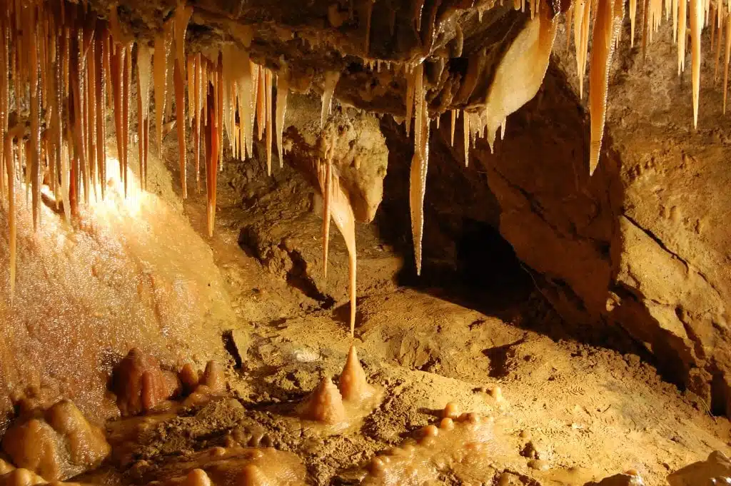 Treak Cliff Cavern