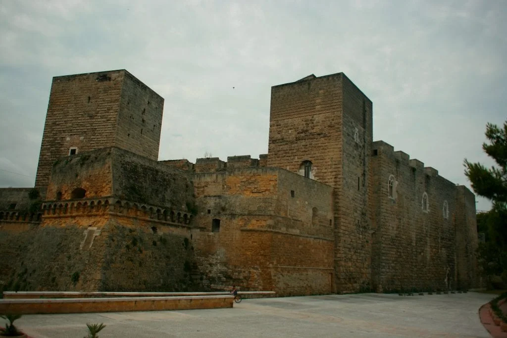 Photographs of Bari