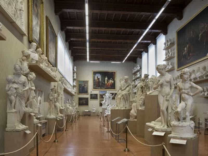 Gallery of the Academy of Florence 
