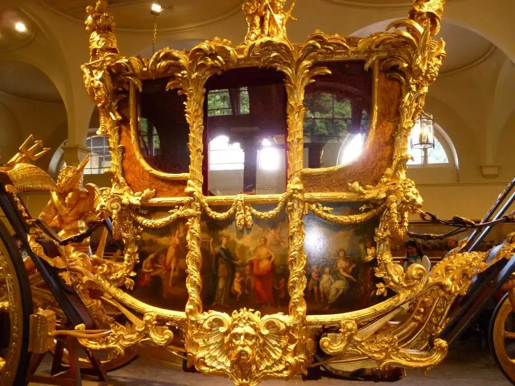 Buckingham Palace chariot