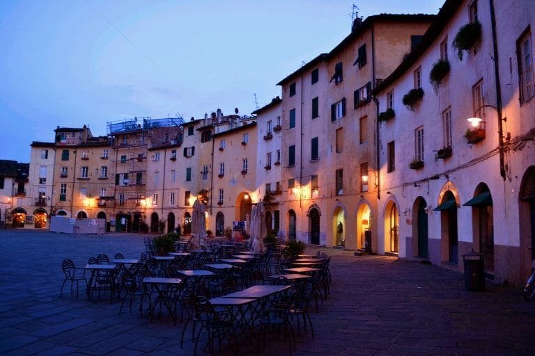 Piazza dell’ Anfiteatro