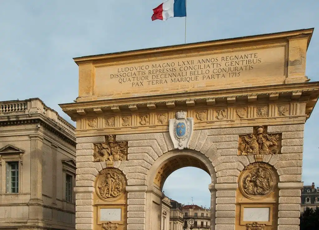 PORTE DU PEYROU