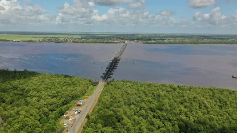 Berbice River, Guyana