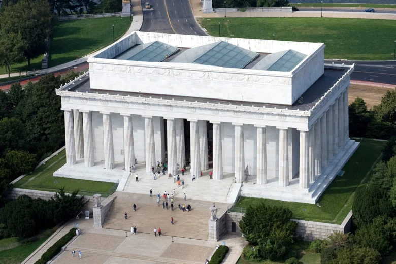 Lincoln Memorial — view of the landmark